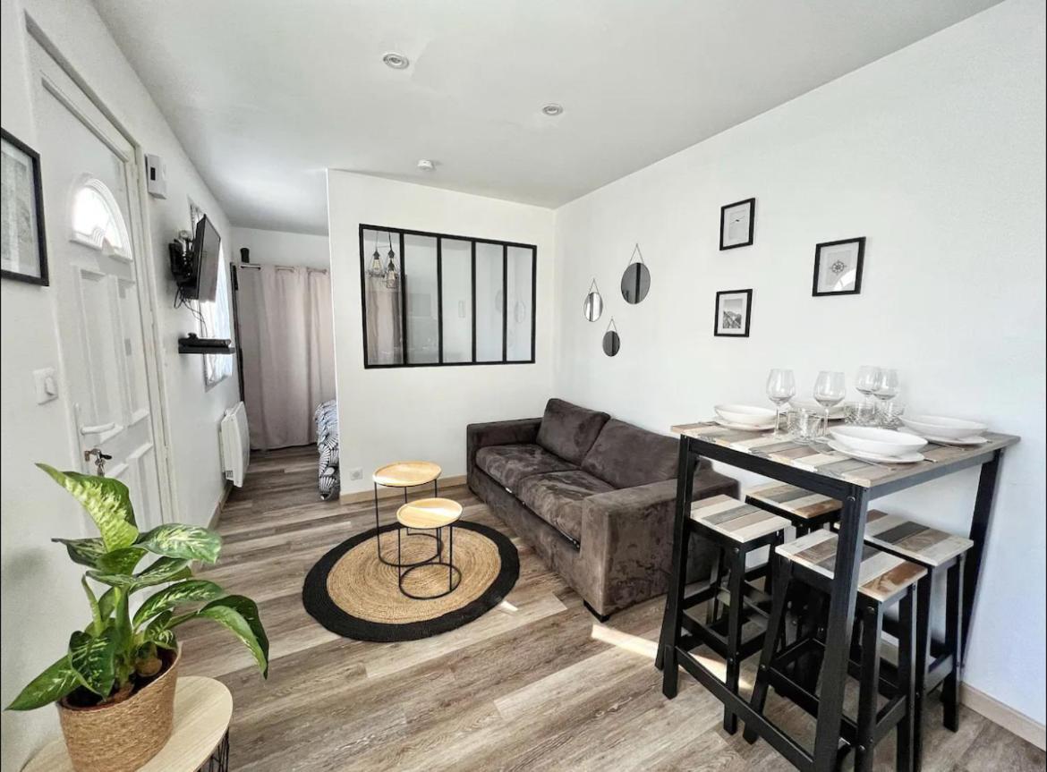 Joli Appartement Avec Parking La Rochelle  Esterno foto
